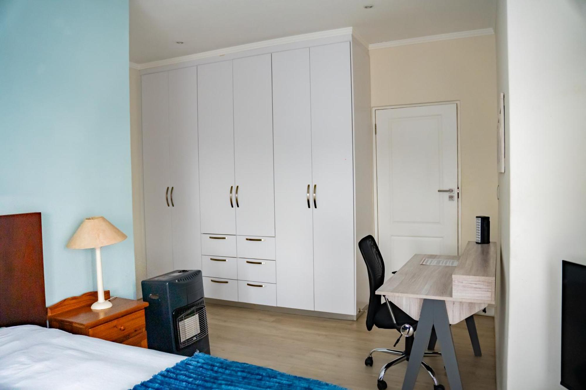 3 On Tessa Guesthouse โจฮันเนสเบิร์ก ภายนอก รูปภาพ